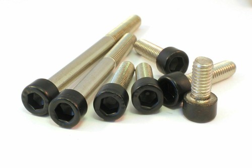 Zylinderkopfschrauben m6 - m4,